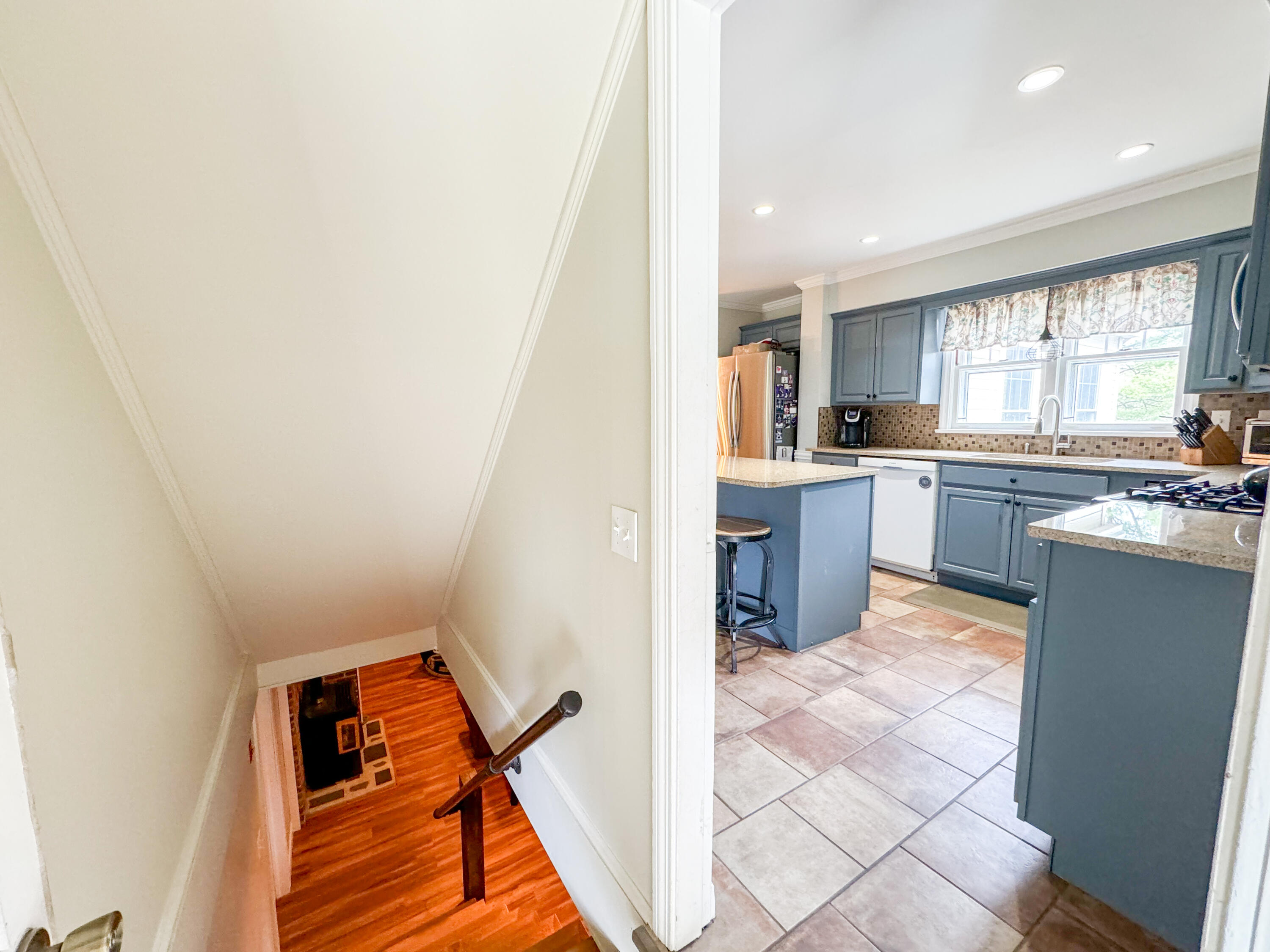 14 Sunset Avenue