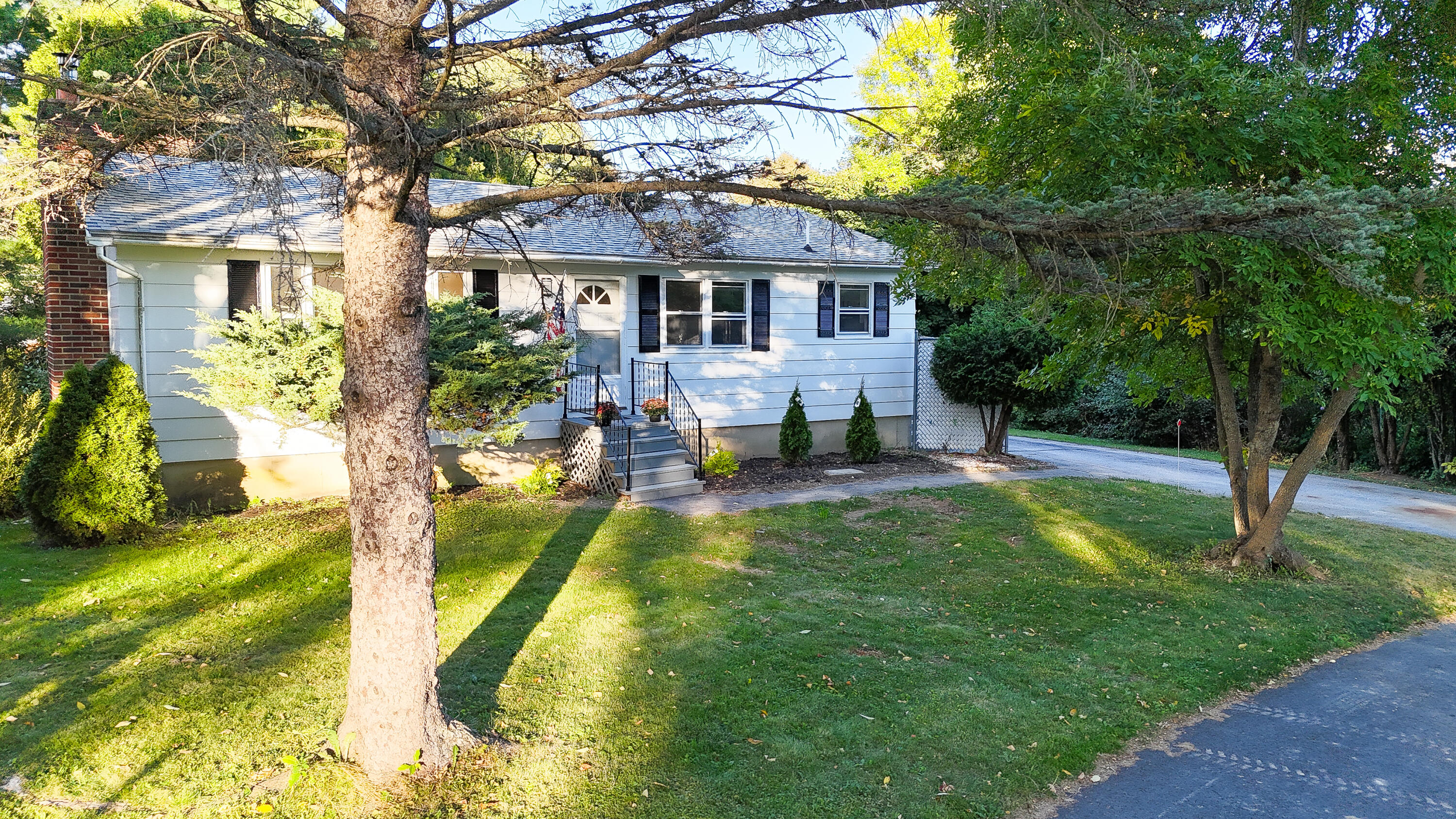 209 Yale Street