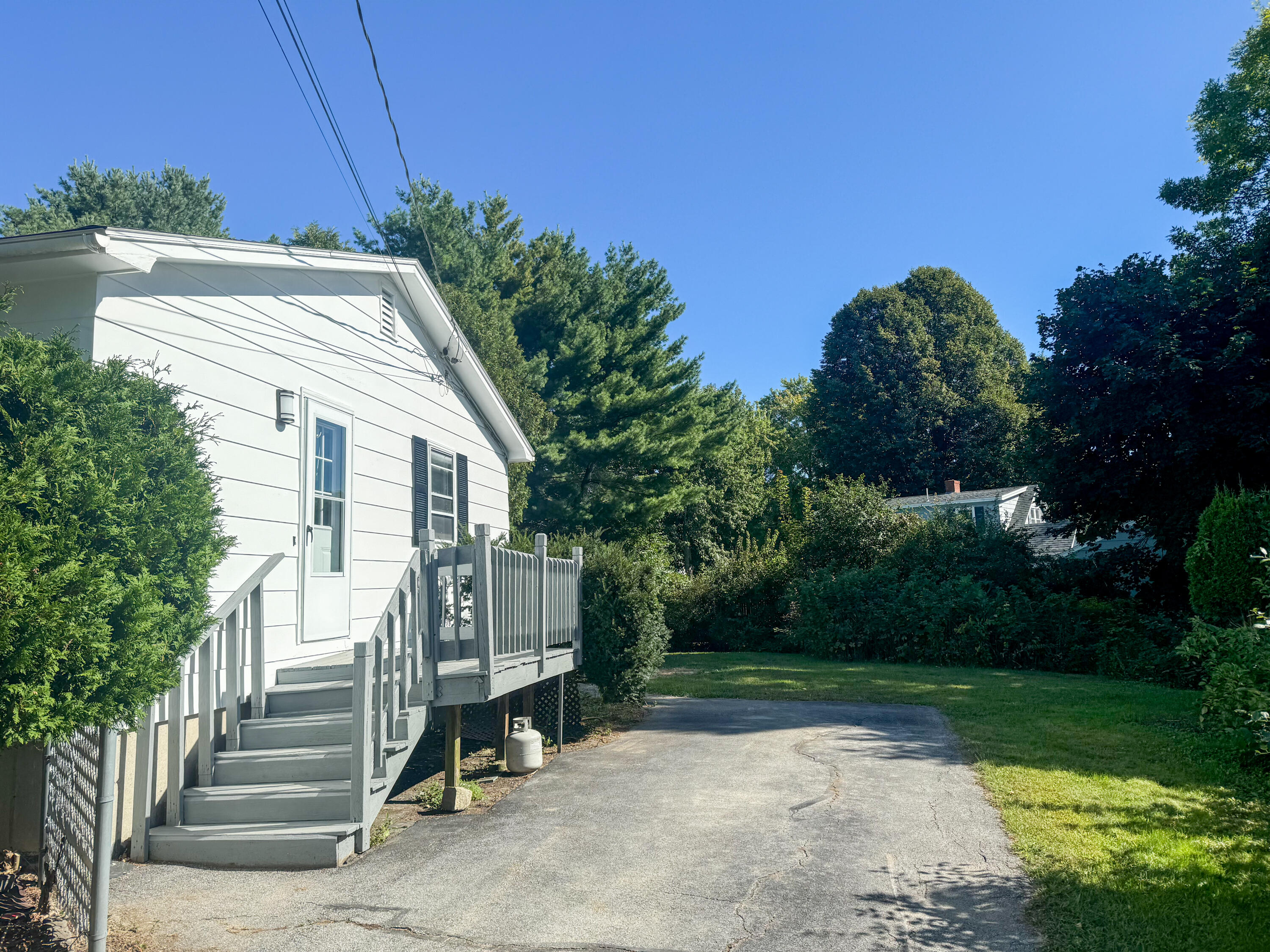 209 Yale Street