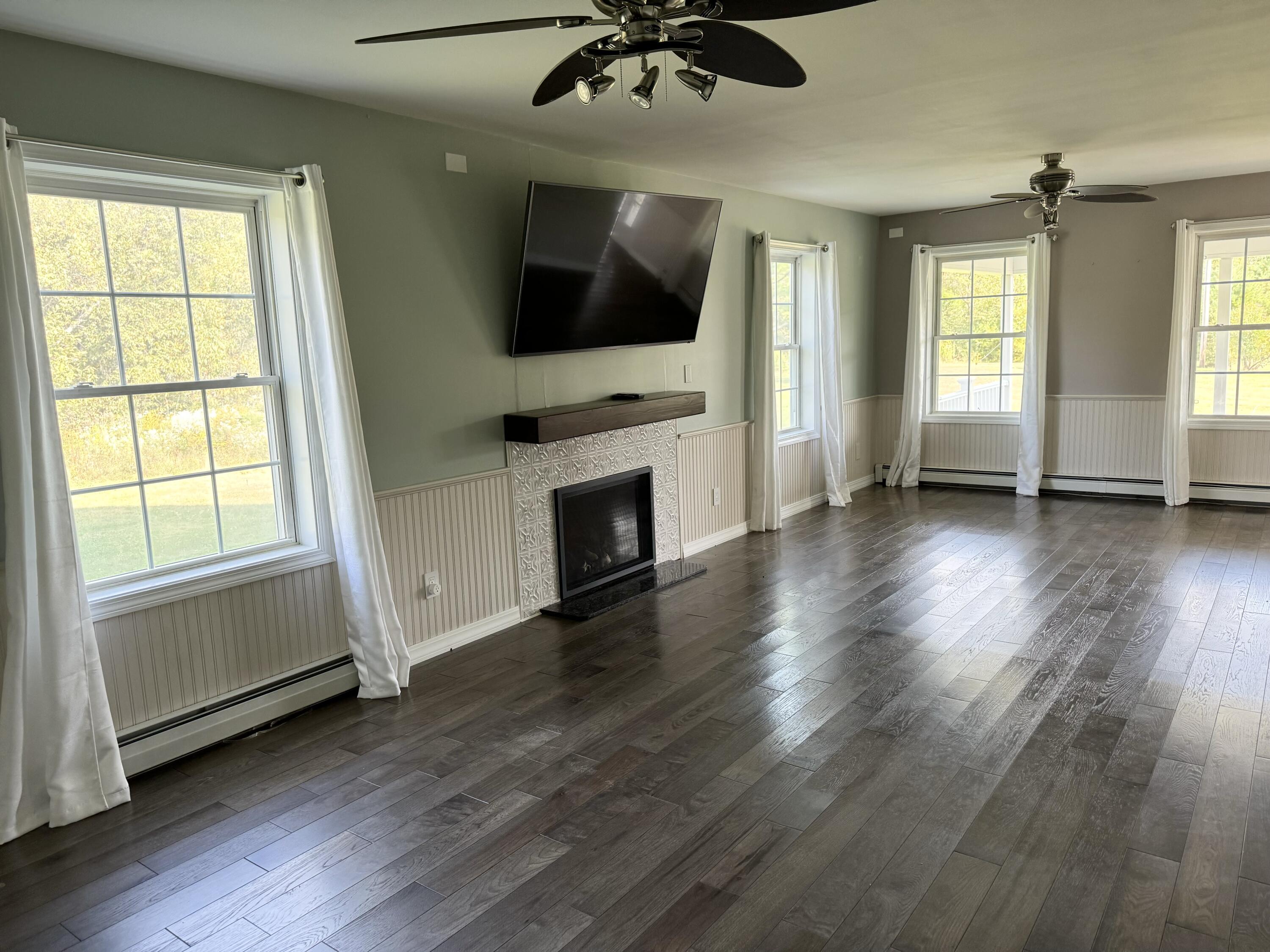 43 Schoolhouse Road