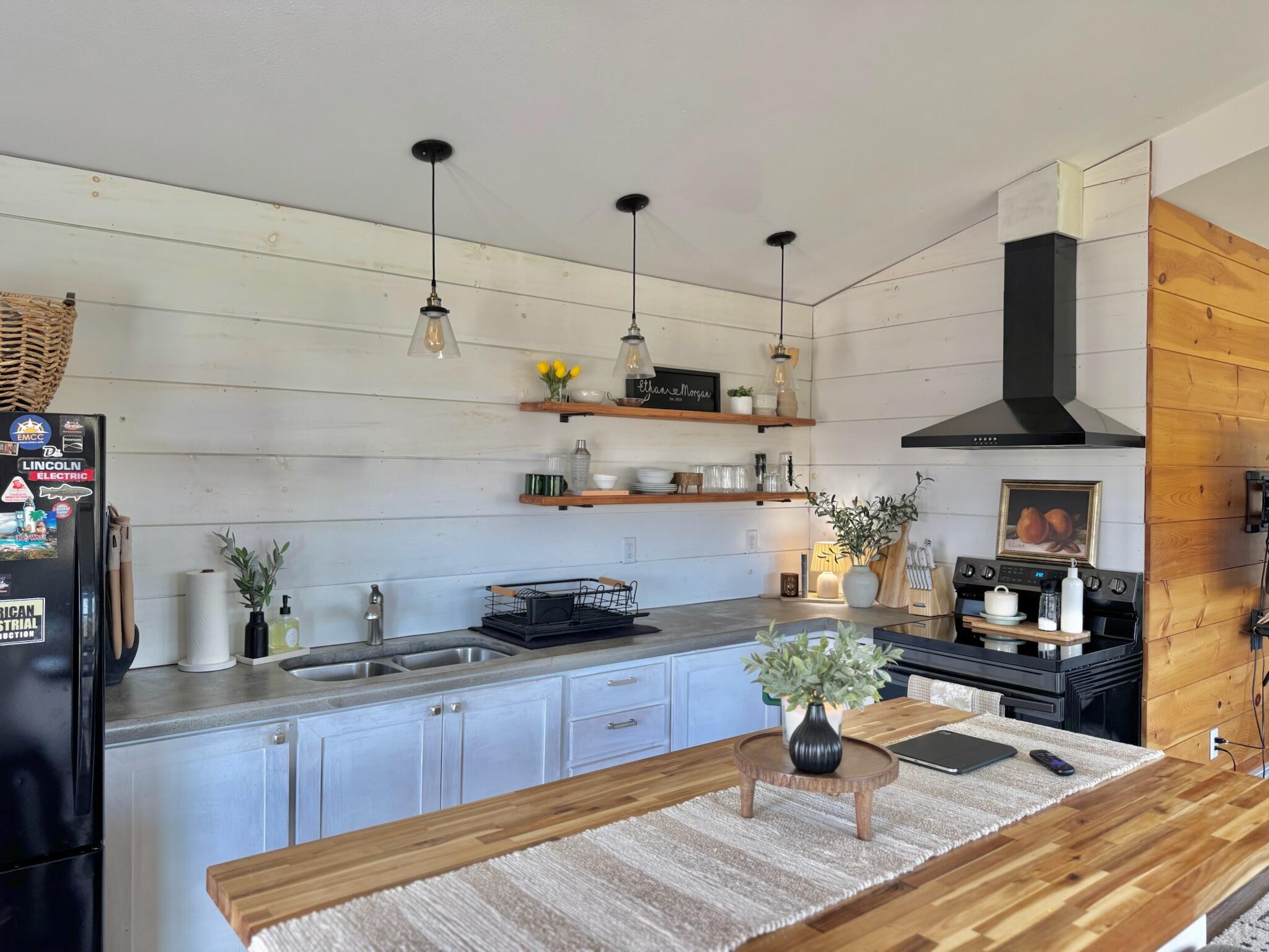 676 Cook Road