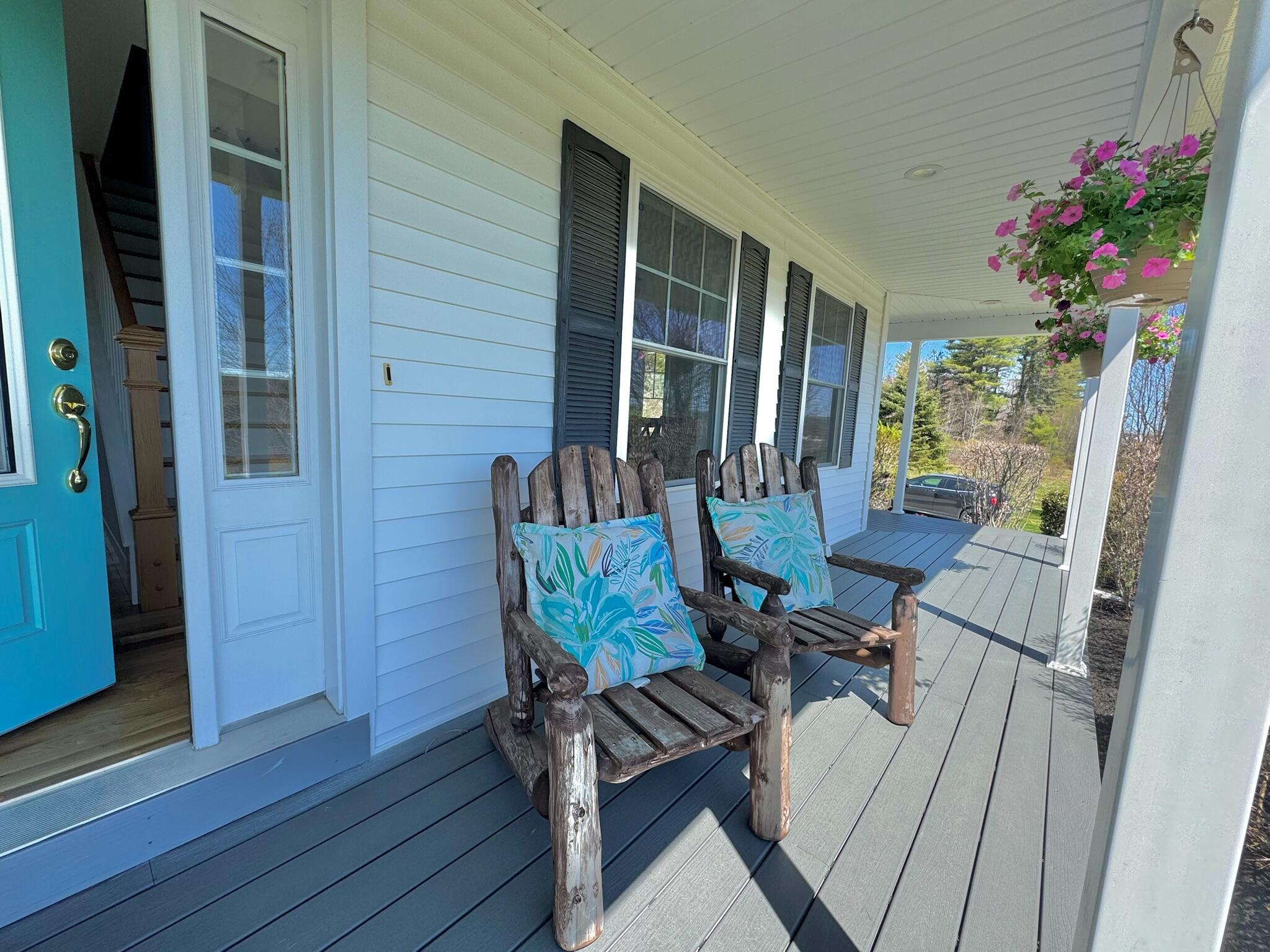 66 Foster Avenue