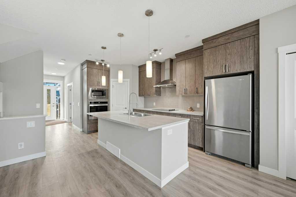 75 Howse Crescent NE