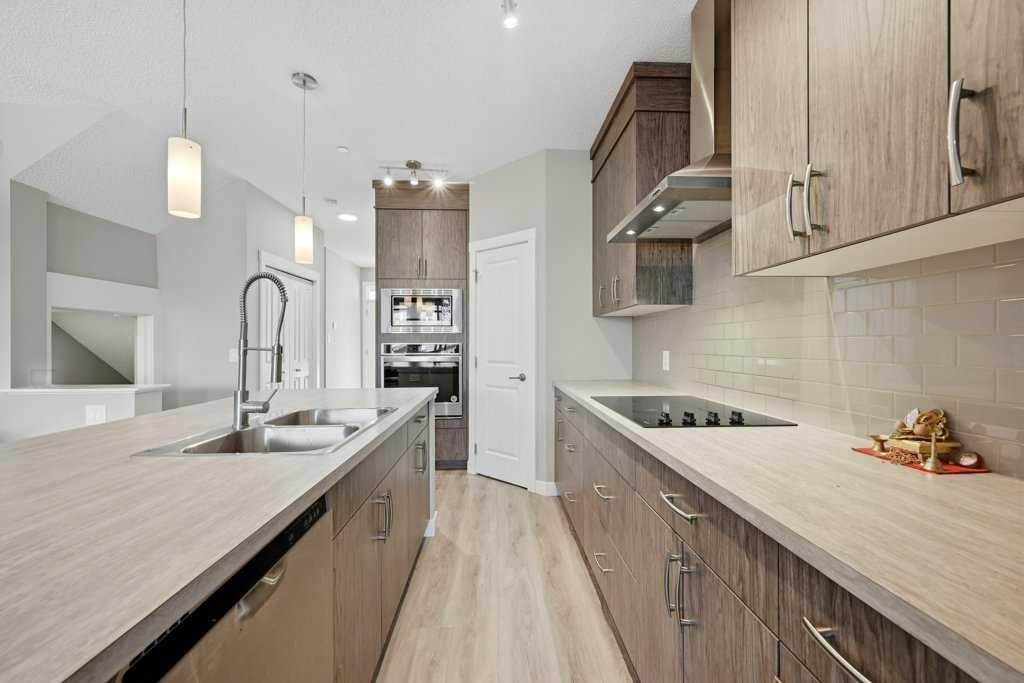 75 Howse Crescent NE