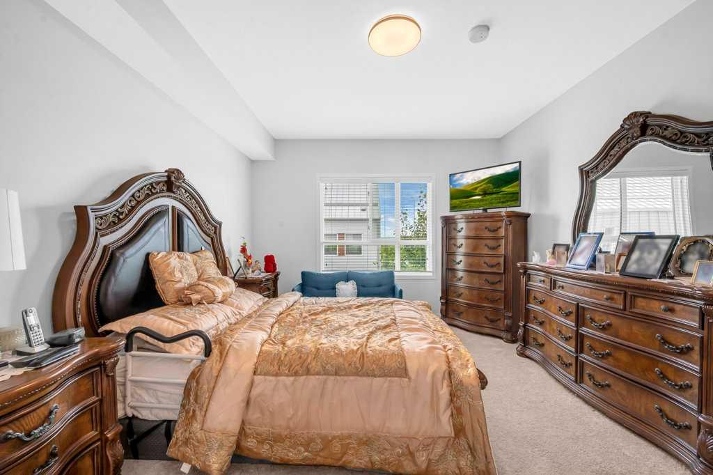 19489 Main Street SE Unit: 1211
