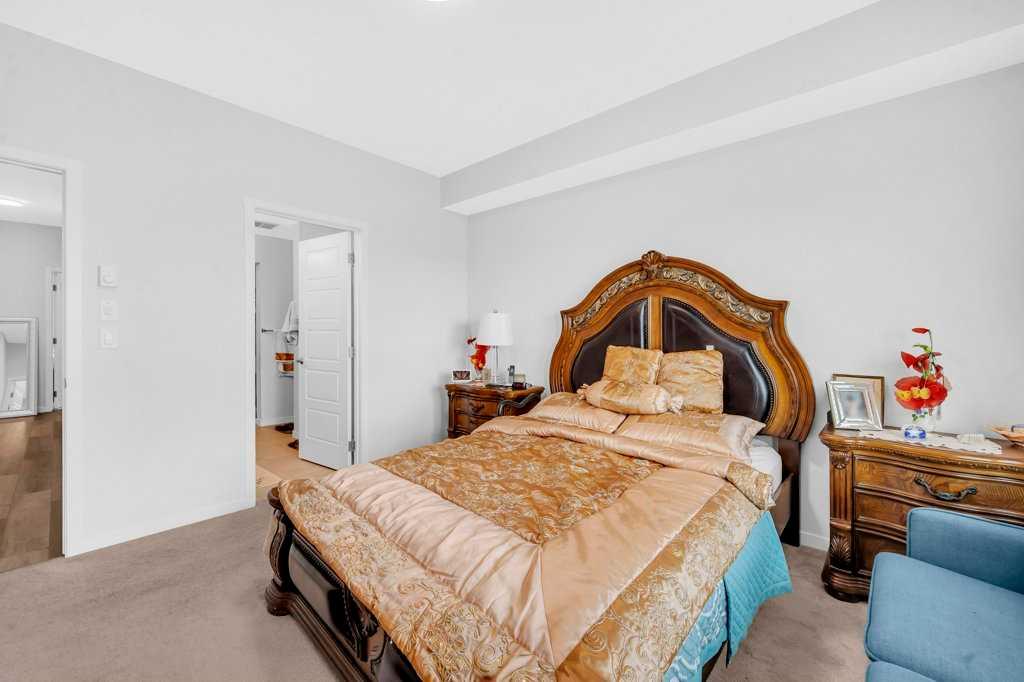 19489 Main Street SE Unit: 1211