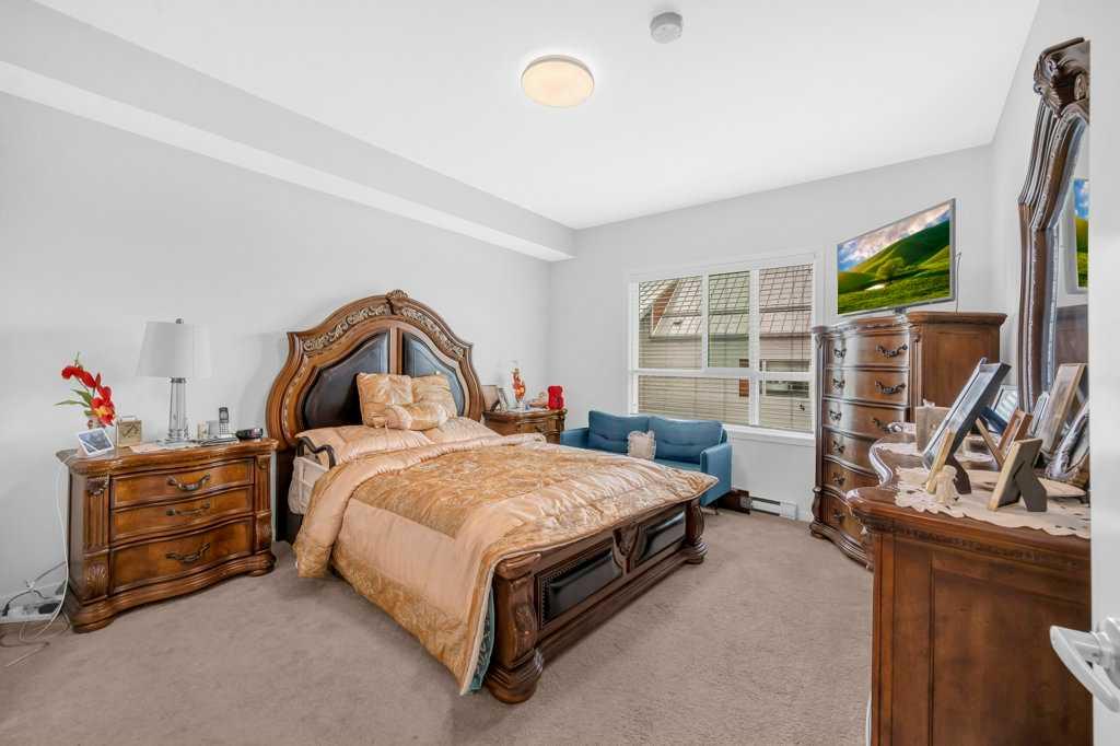 19489 Main Street SE Unit: 1211