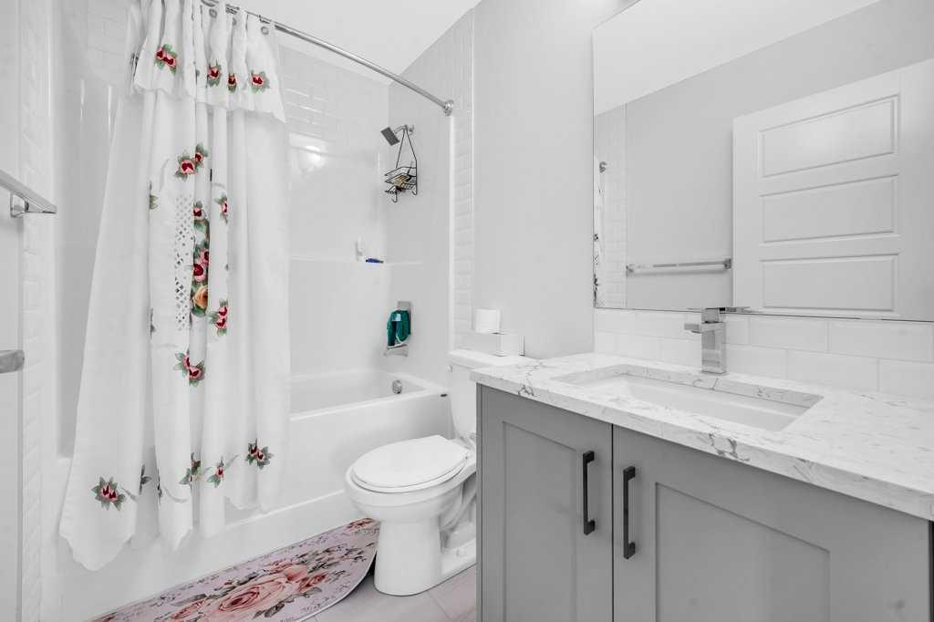 19489 Main Street SE Unit: 1211