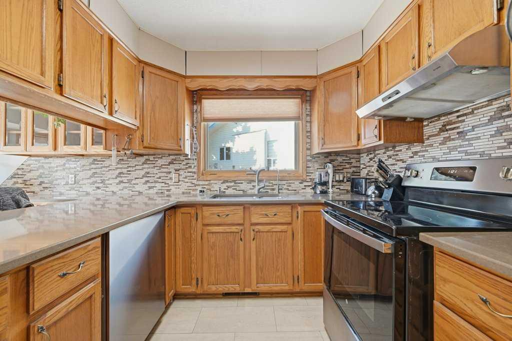 119 Macewan Meadow Way NW