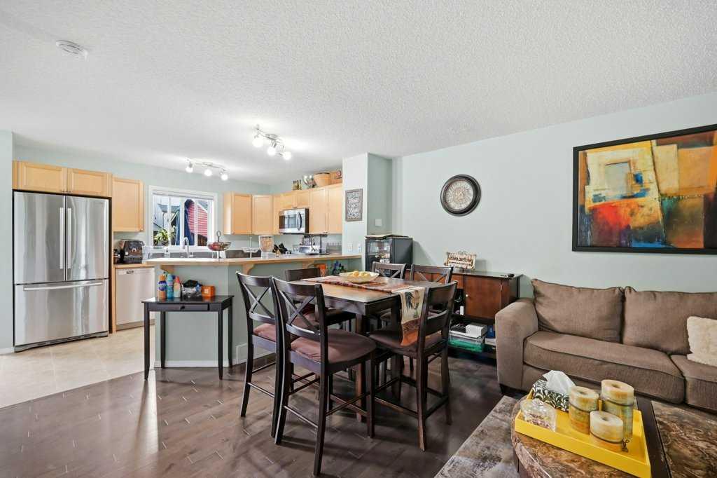 319 Everstone Drive SW