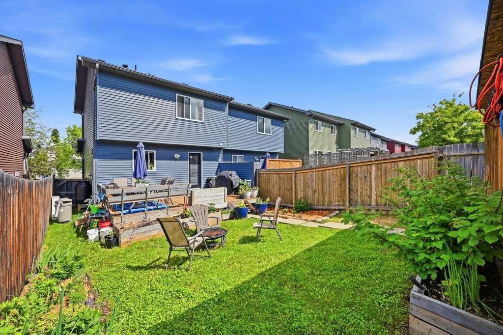 319 Everstone Drive SW