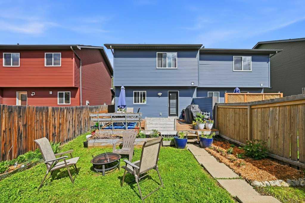 319 Everstone Drive SW