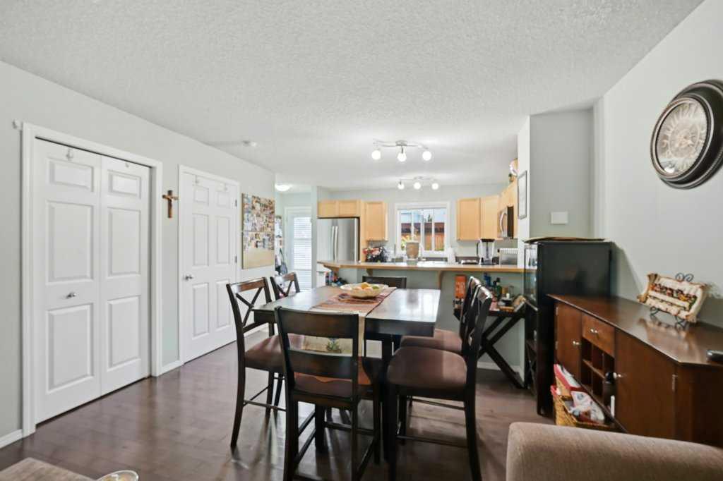 319 Everstone Drive SW