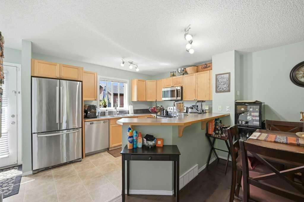 319 Everstone Drive SW