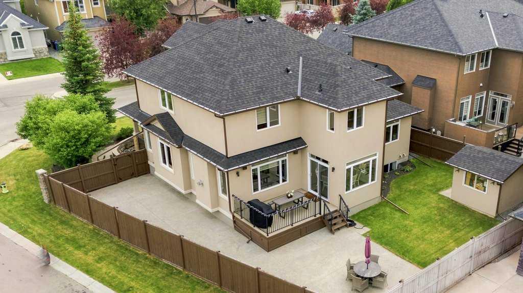 160 Panatella Crescent NW