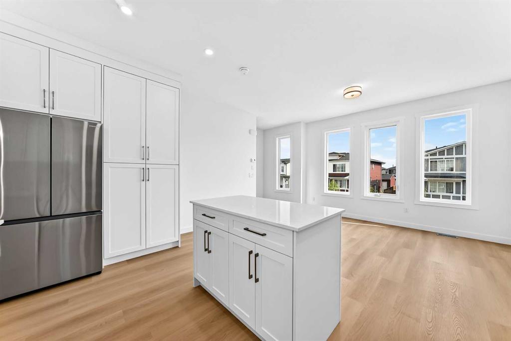 145 Chelsea Mews Unit: 96