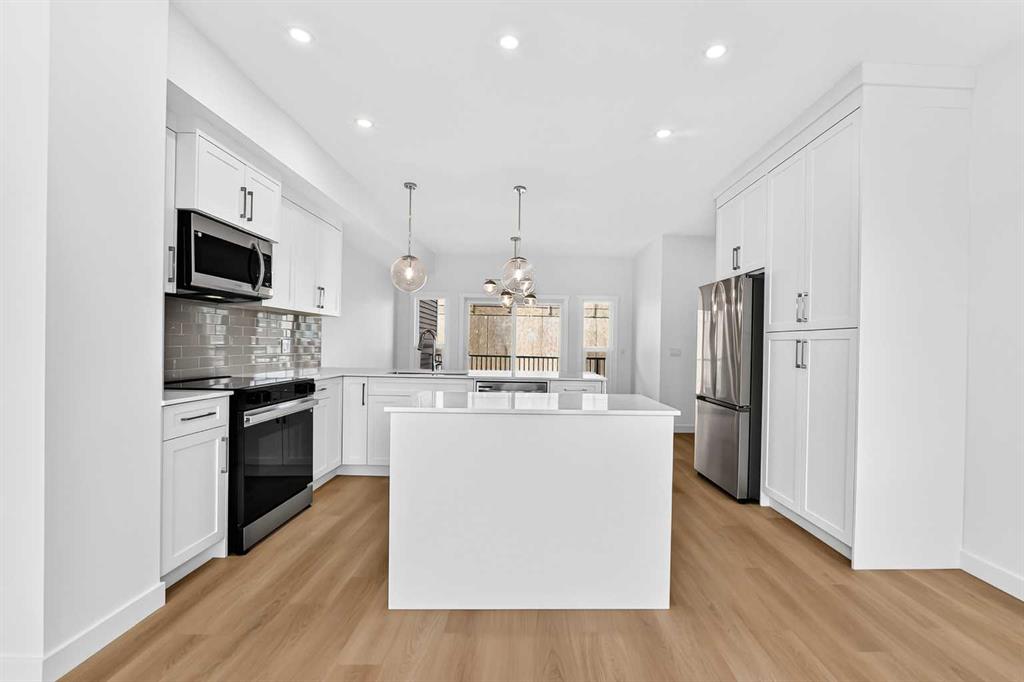 145 Chelsea Mews Unit: 96