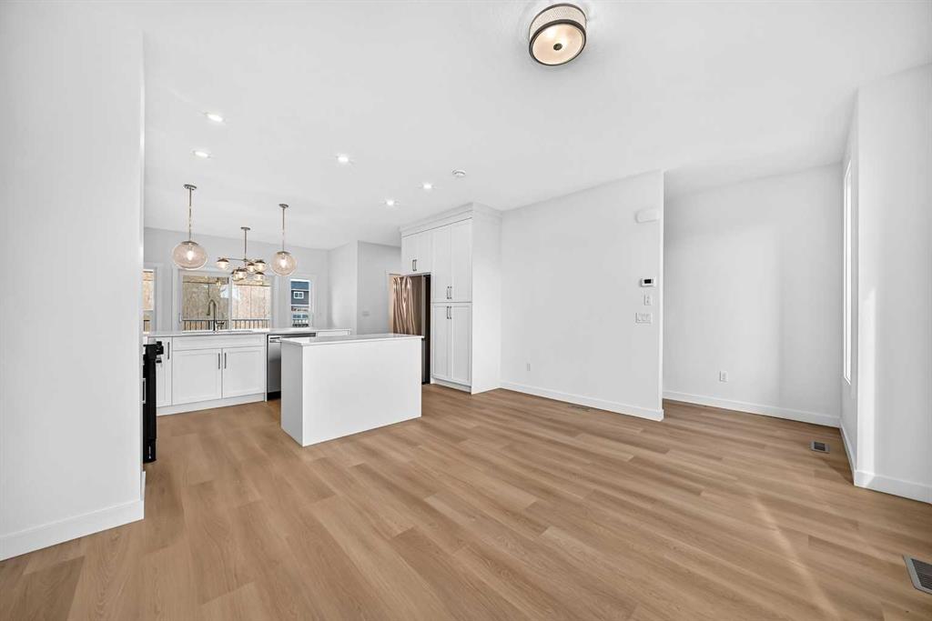 145 Chelsea Mews Unit: 96