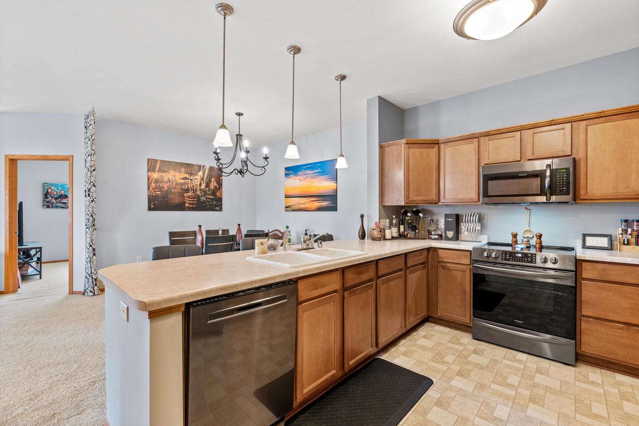 1663 New Port Vista DRIVE