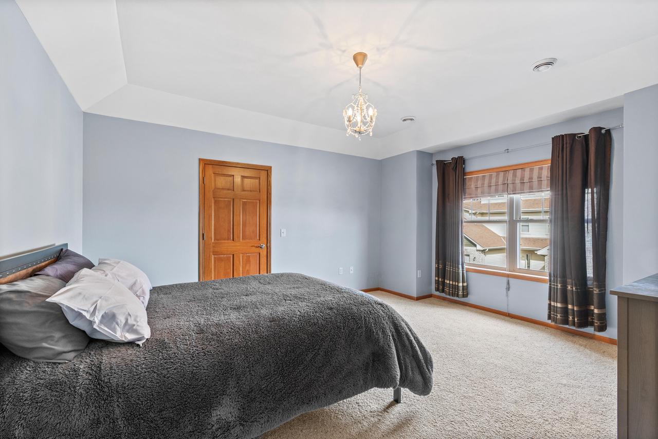 1663 New Port Vista DRIVE
