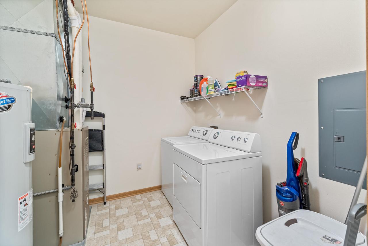 1663 New Port Vista DRIVE