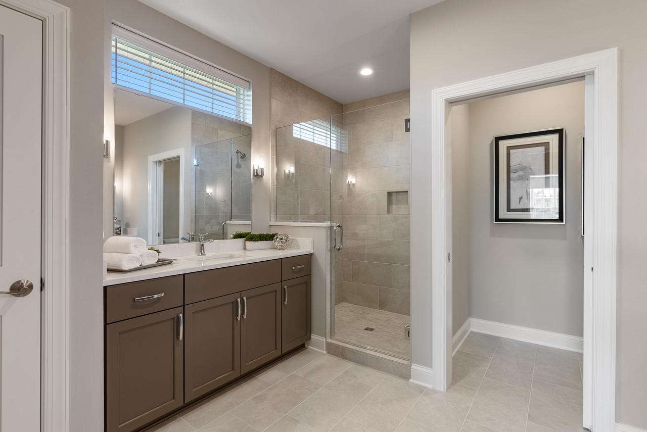 1733 North River CIRCLE