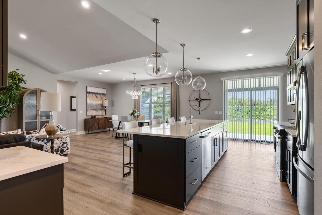 1733 North River CIRCLE