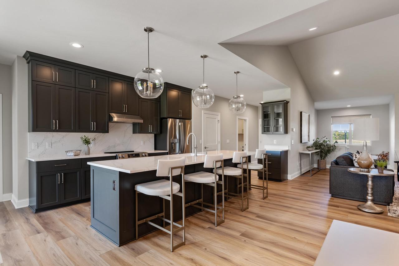 1733 North River CIRCLE