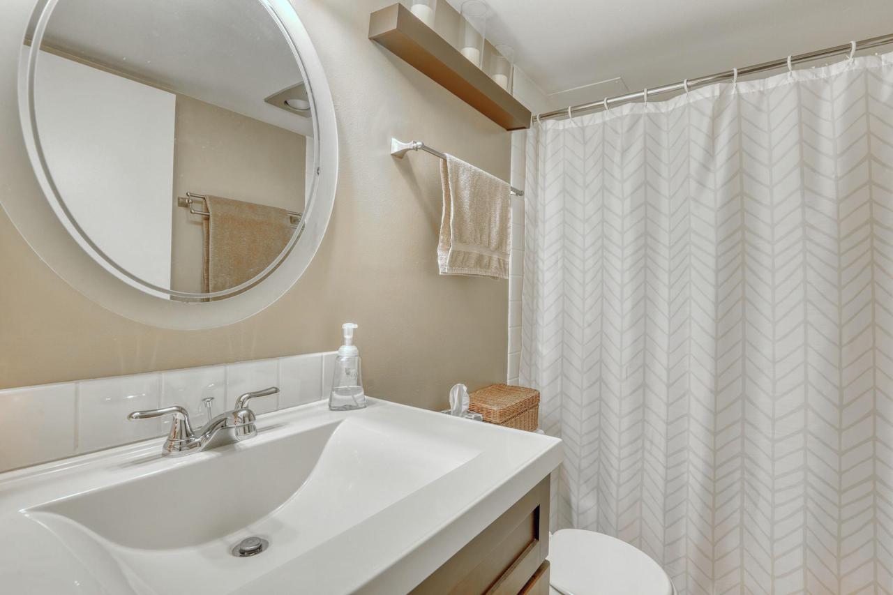 3609 North Tucker PLACE 209