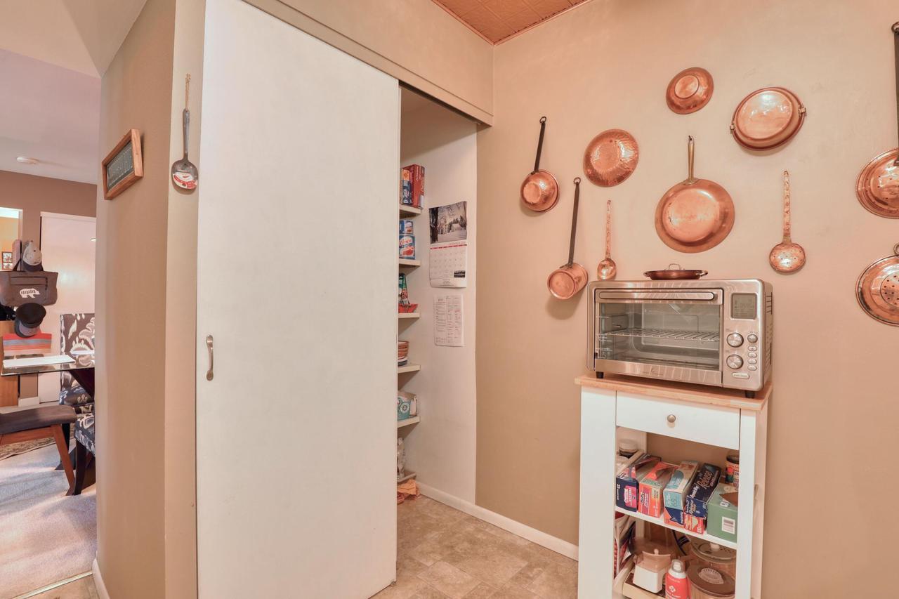 3609 North Tucker PLACE 209
