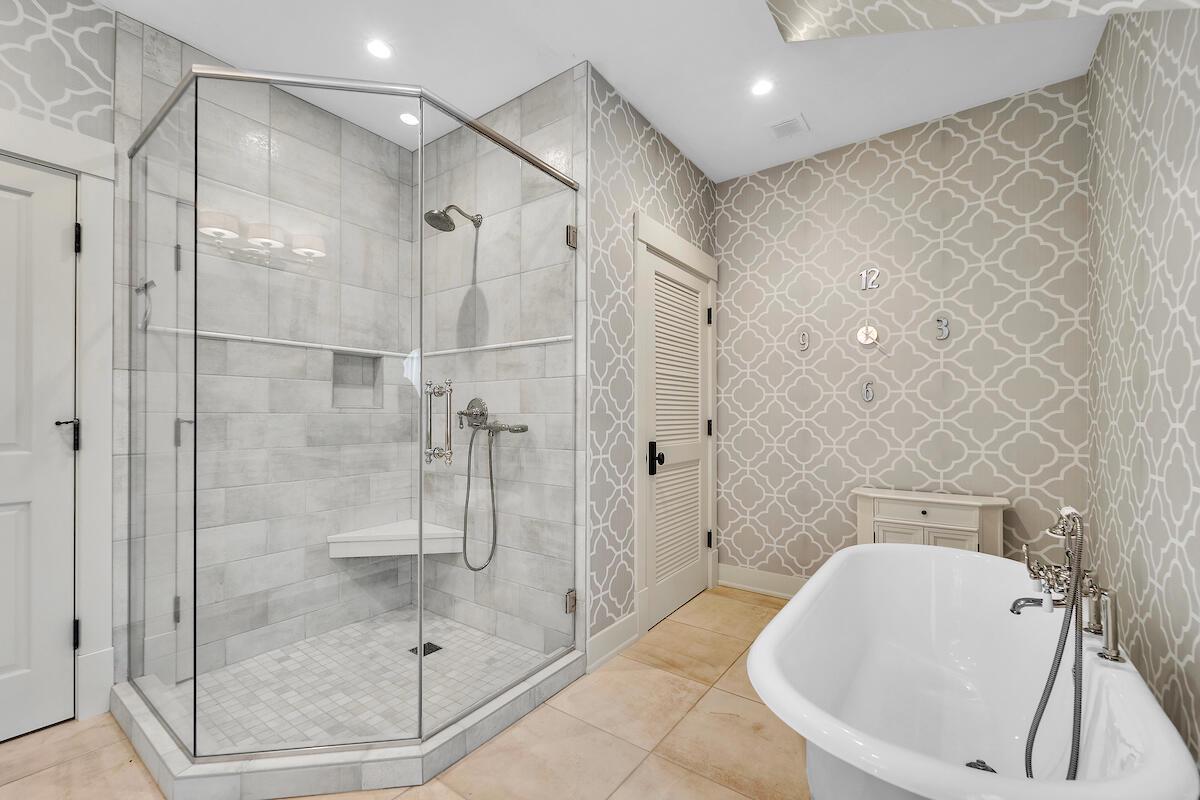 10475 West Hawthorne ROAD