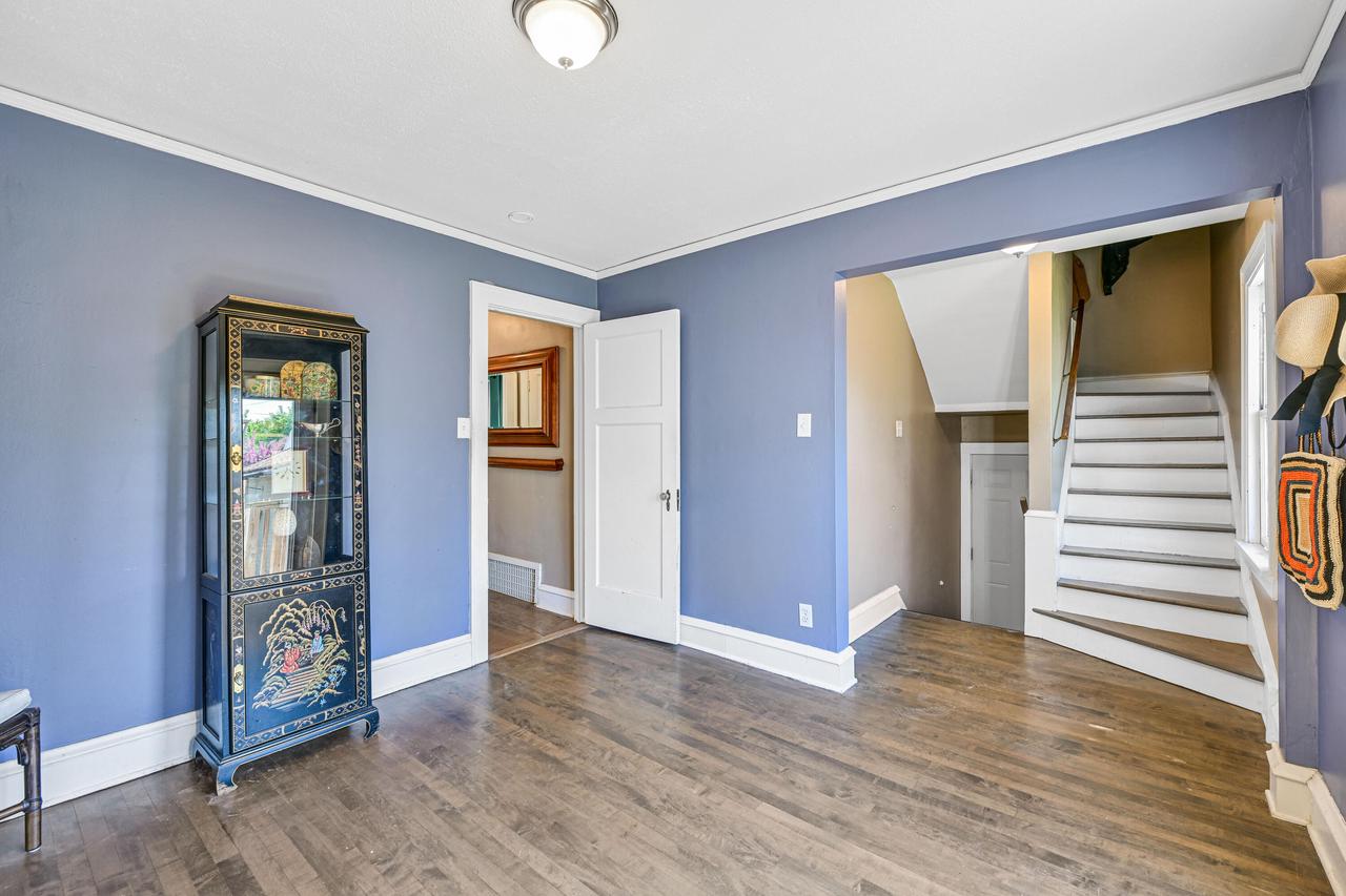 2535 North 69th STREET