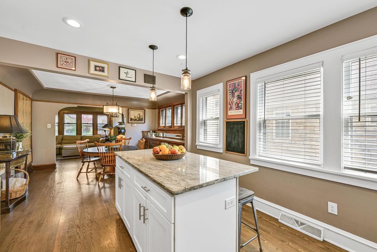 2535 North 69th STREET