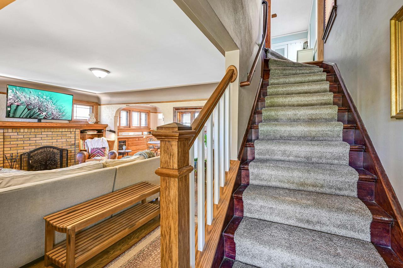2535 North 69th STREET