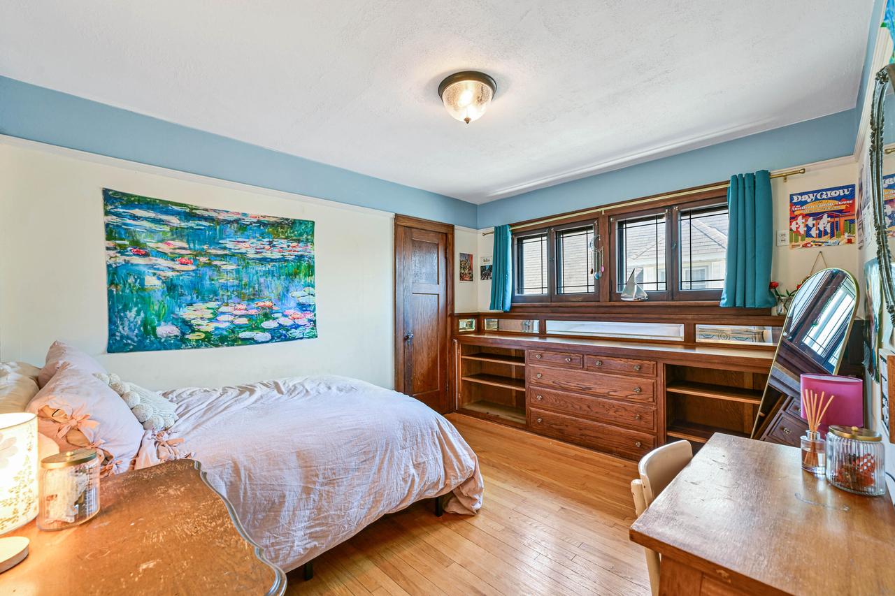 2535 North 69th STREET