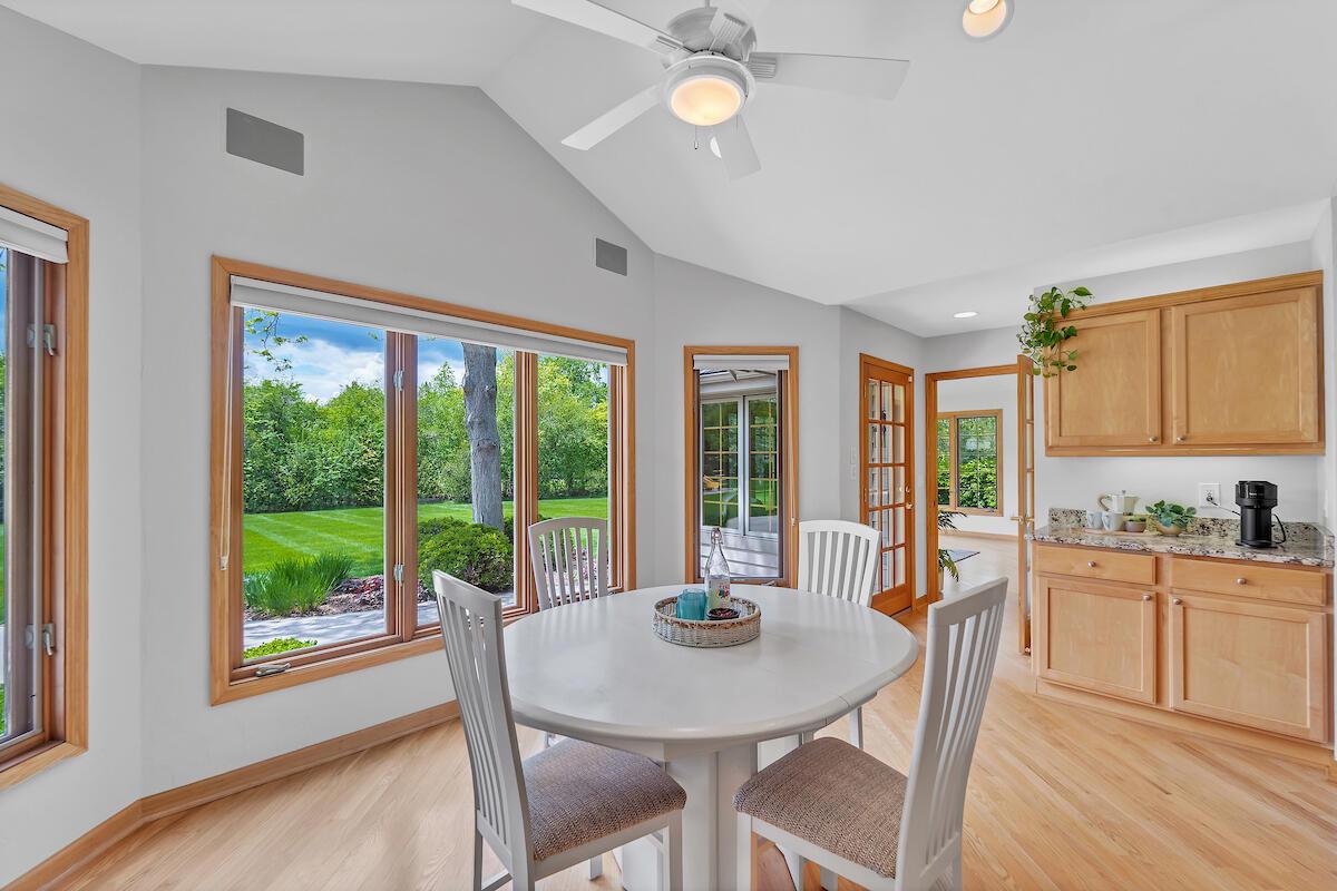 11411 North Carriage COURT