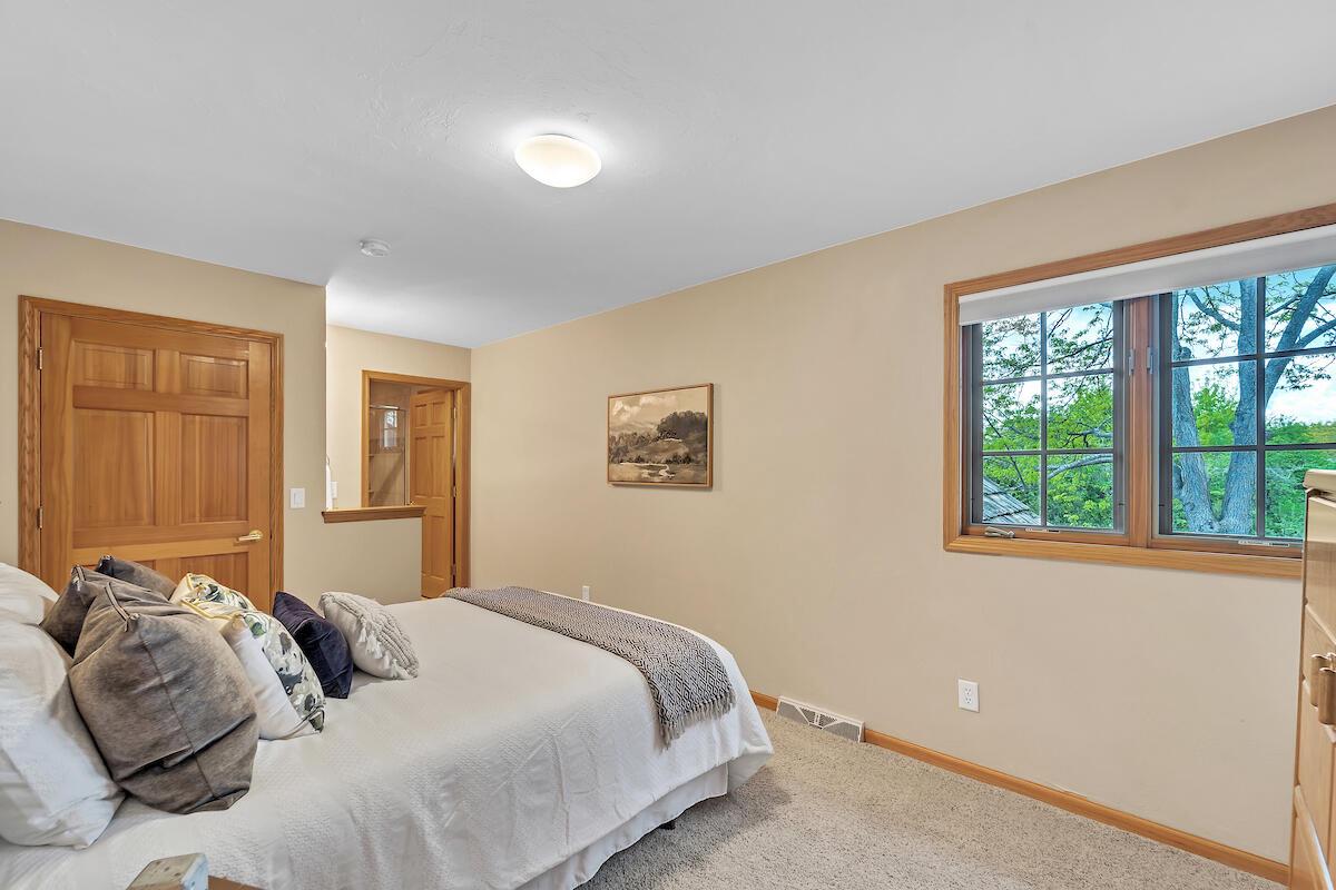 11411 North Carriage COURT