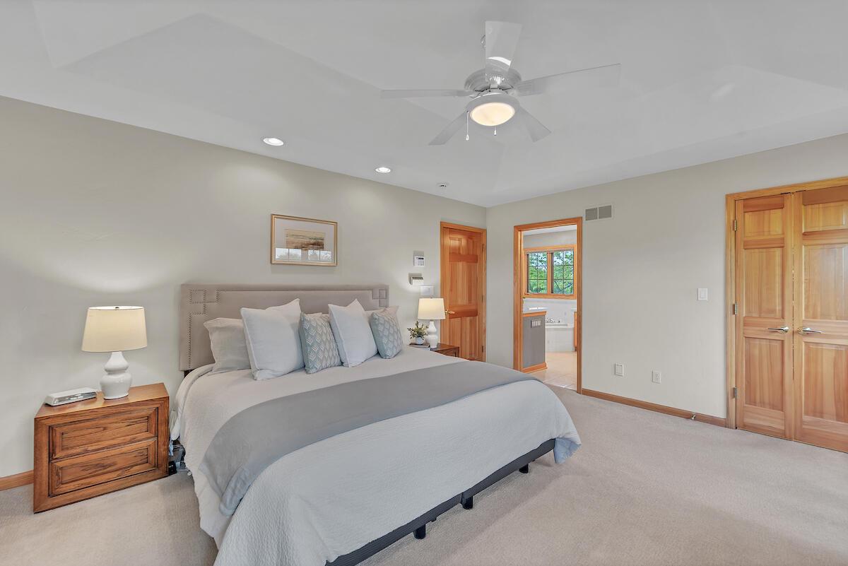 11411 North Carriage COURT