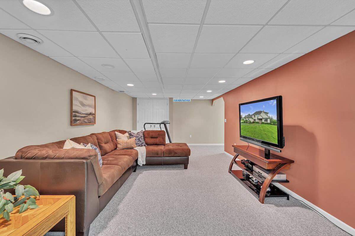 11411 North Carriage COURT