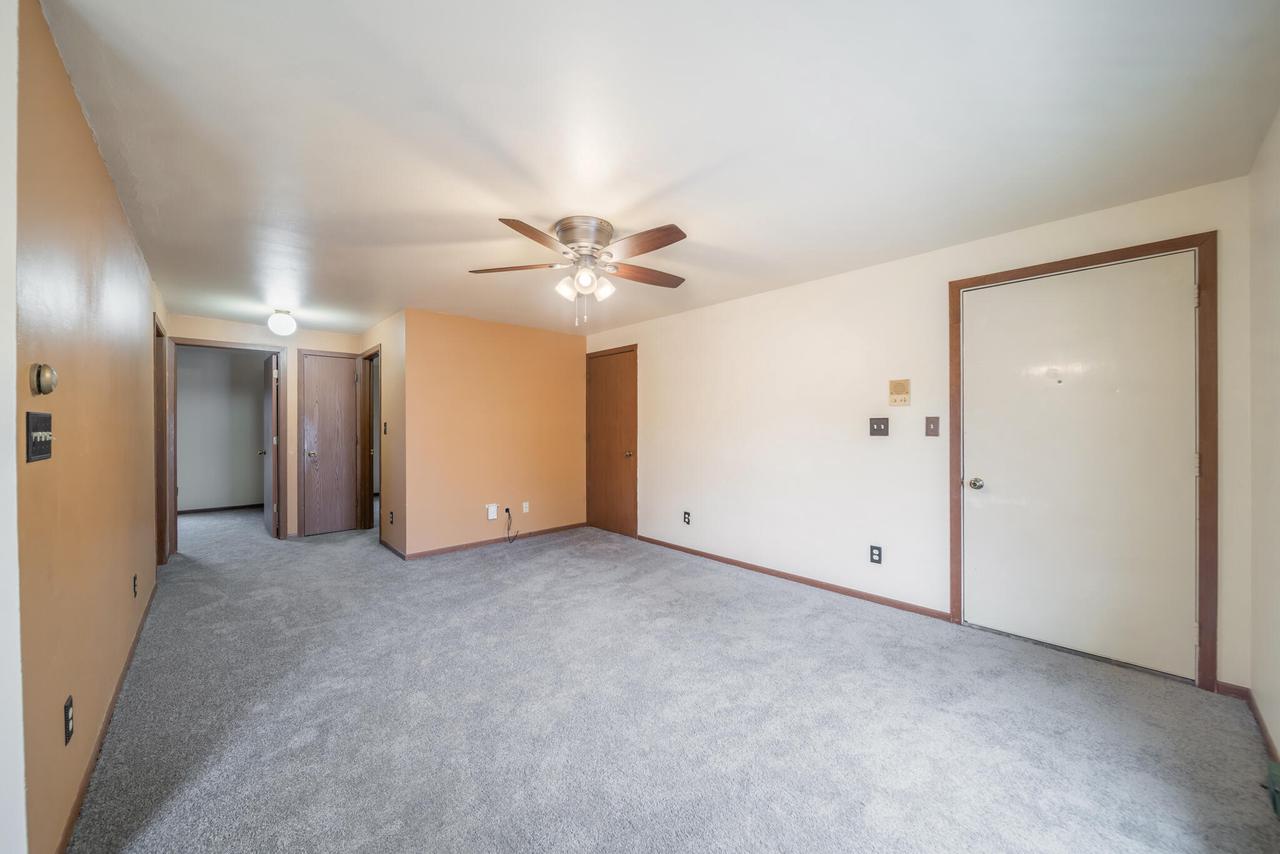 3924 Country PLACE C