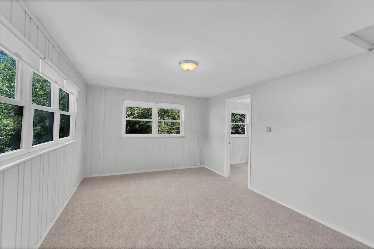 2920 North Bartlett AVENUE