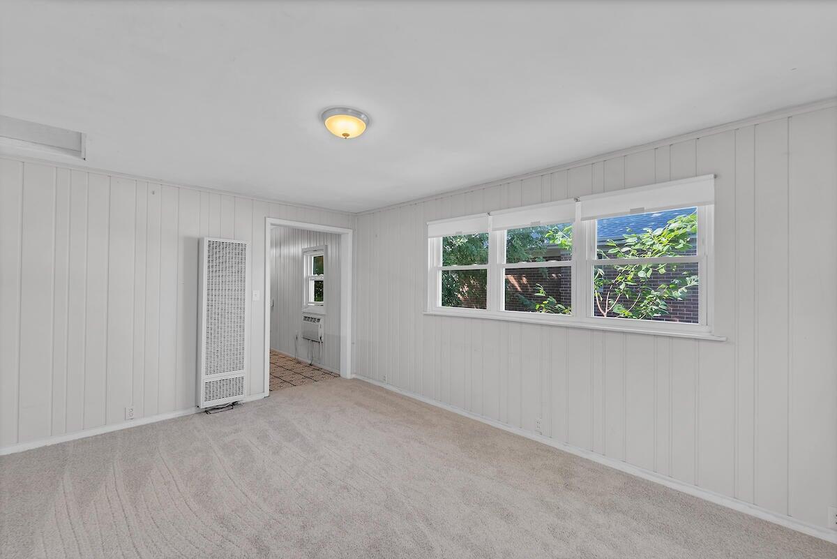 2920 North Bartlett AVENUE