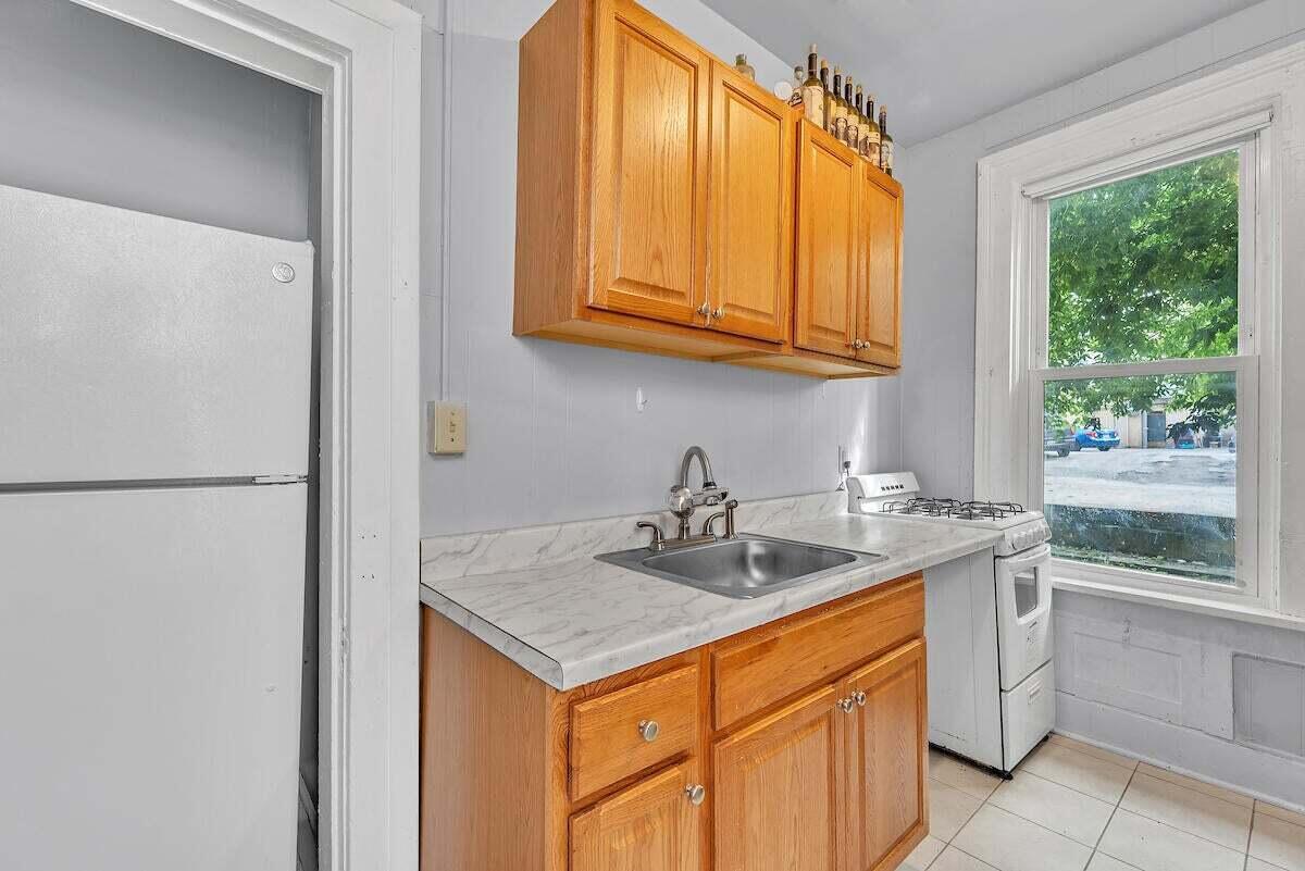 2920 North Bartlett AVENUE