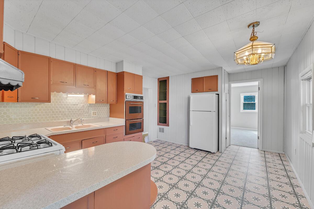 2920 North Bartlett AVENUE