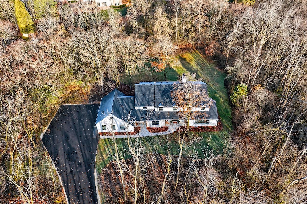 10525 North Fairway LANE