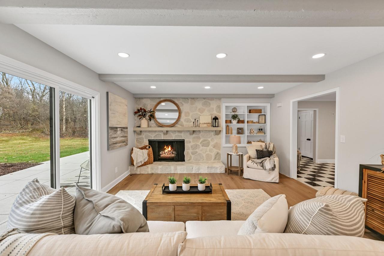 10525 North Fairway LANE