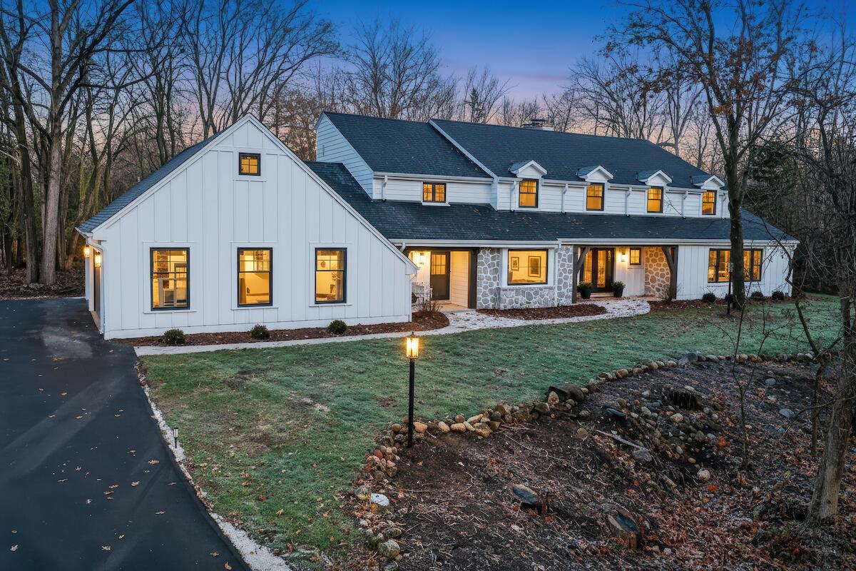 10525 North Fairway LANE