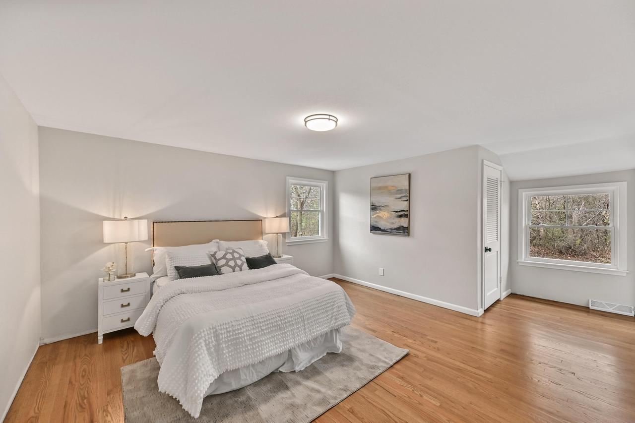 10525 North Fairway LANE