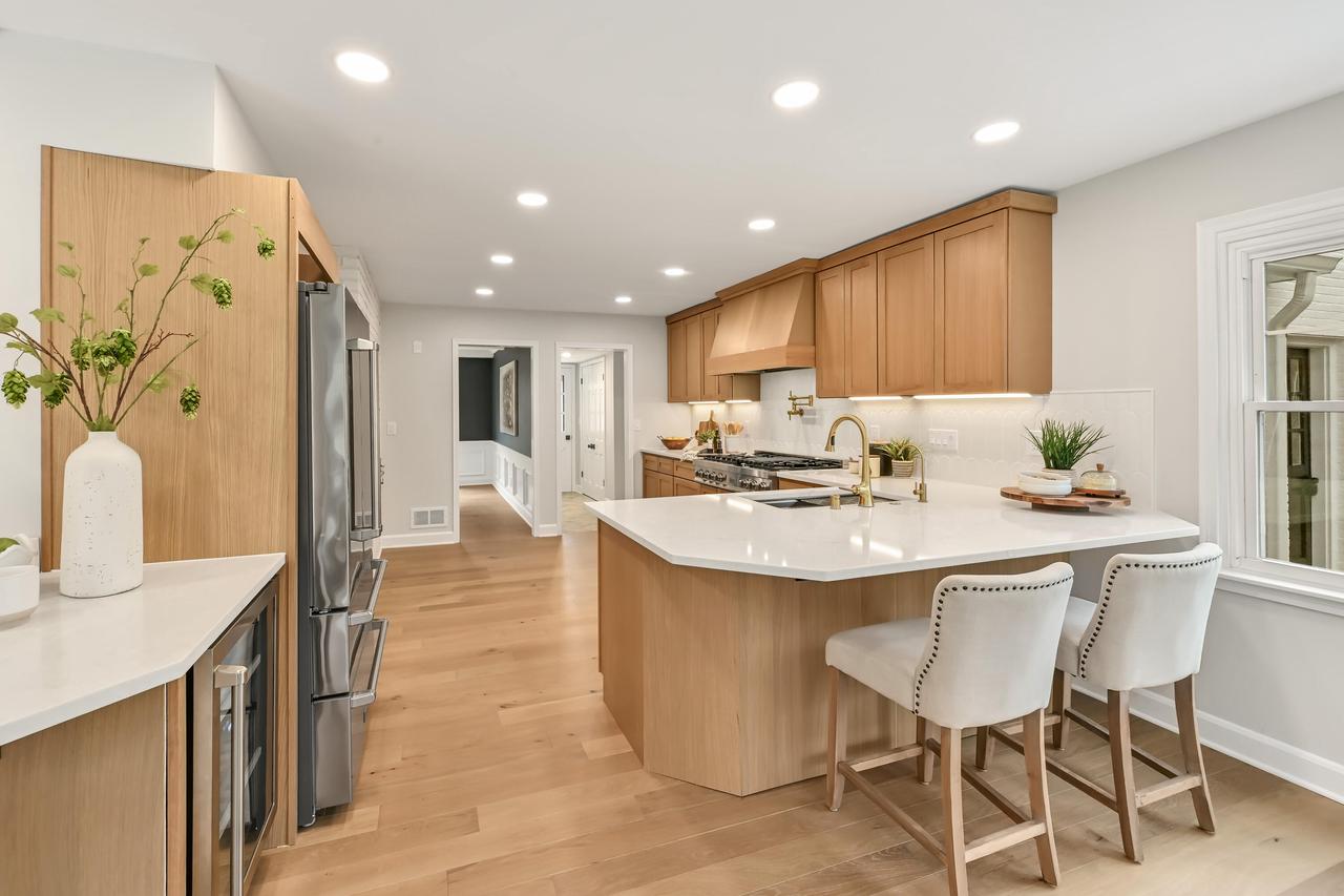 10525 North Fairway LANE