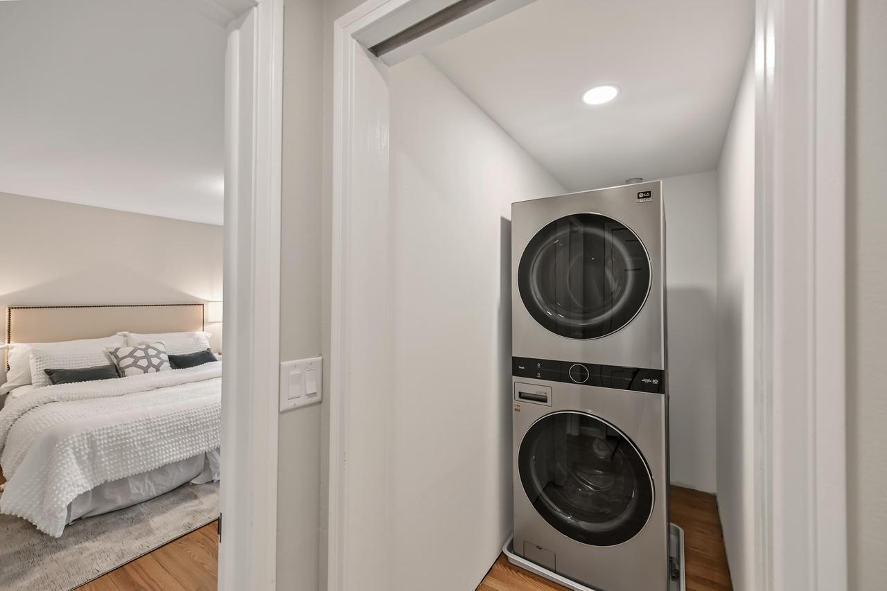 10525 North Fairway LANE